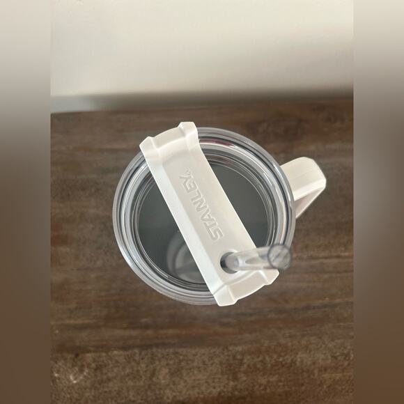 Stanley Travel Quencher Tumbler Straw Cup 40 oz Speckled Confetti White NEW - Picture 5 of 6